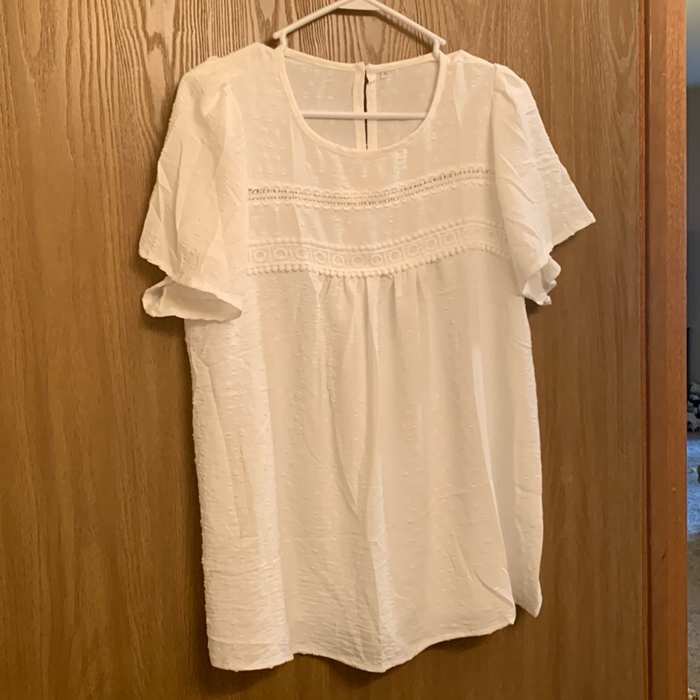 White Blouse (Women’s Large); Worn 1x to try on, too large & missed return date
